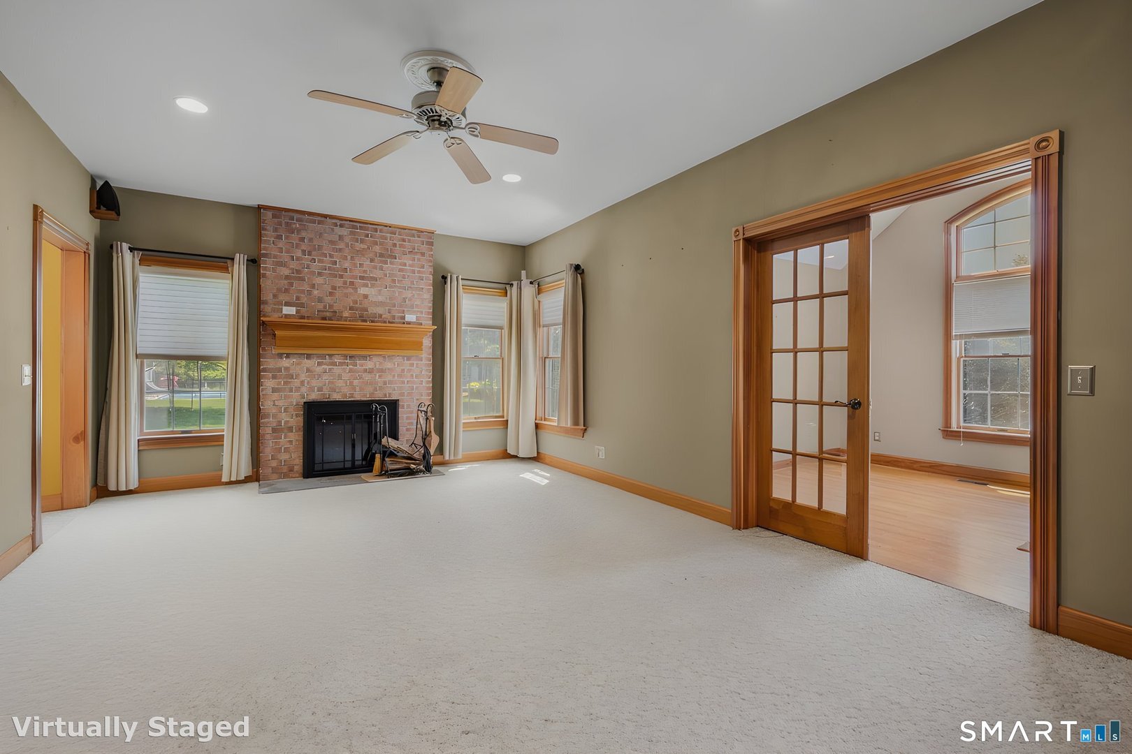 50 Emerald Glen Lane Photo 5
