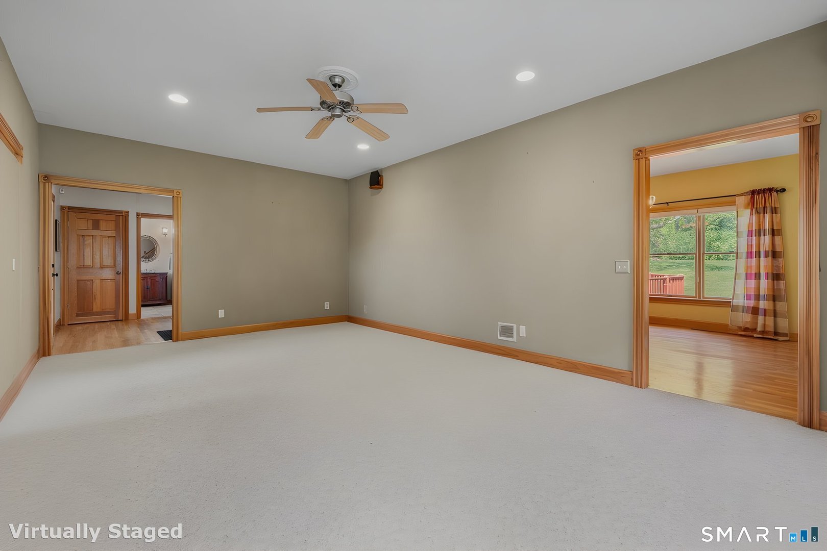 50 Emerald Glen Lane Photo 6