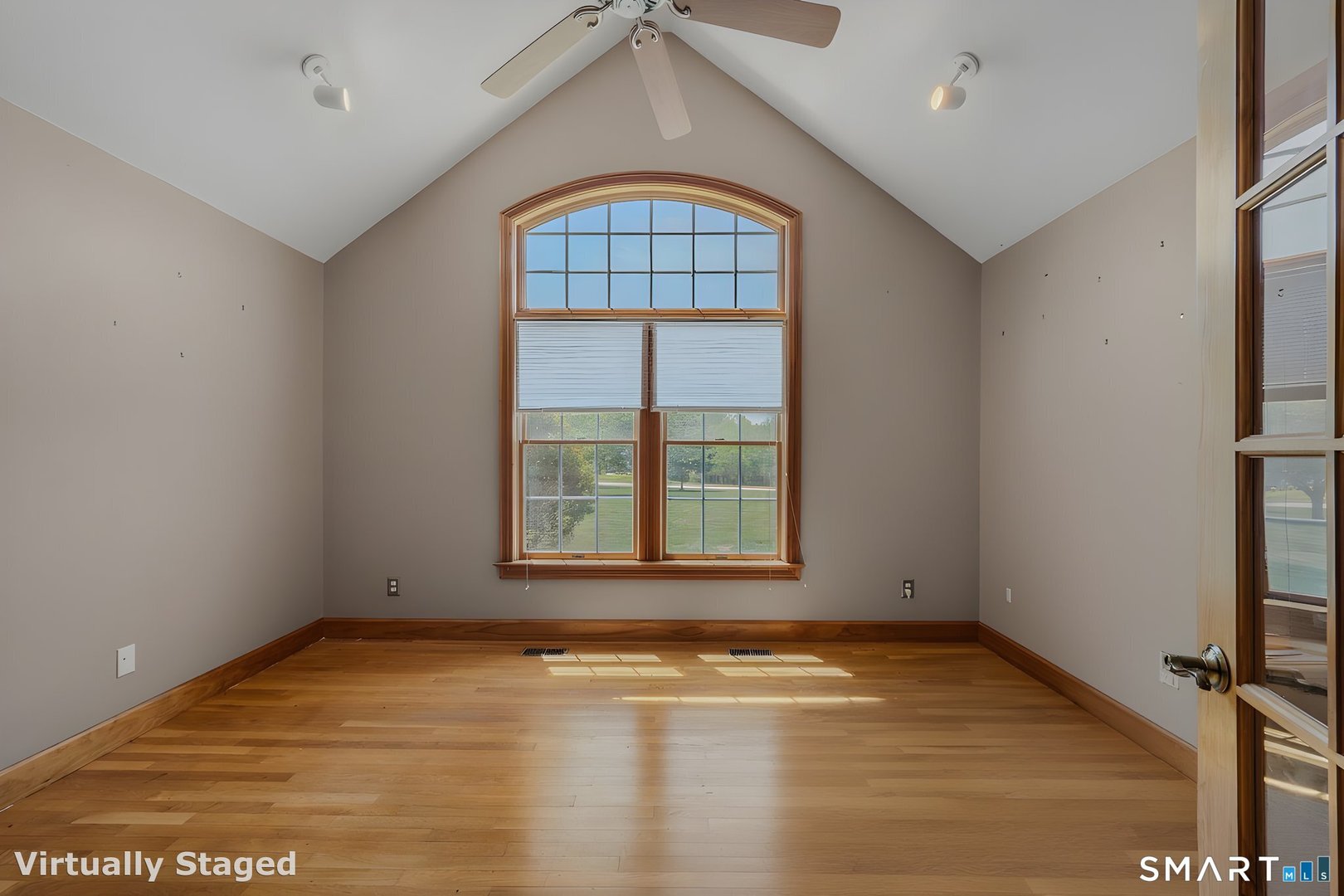 50 Emerald Glen Lane Photo 7