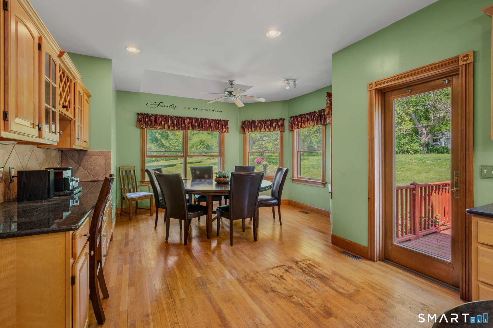 50 Emerald Glen Lane Photo 13