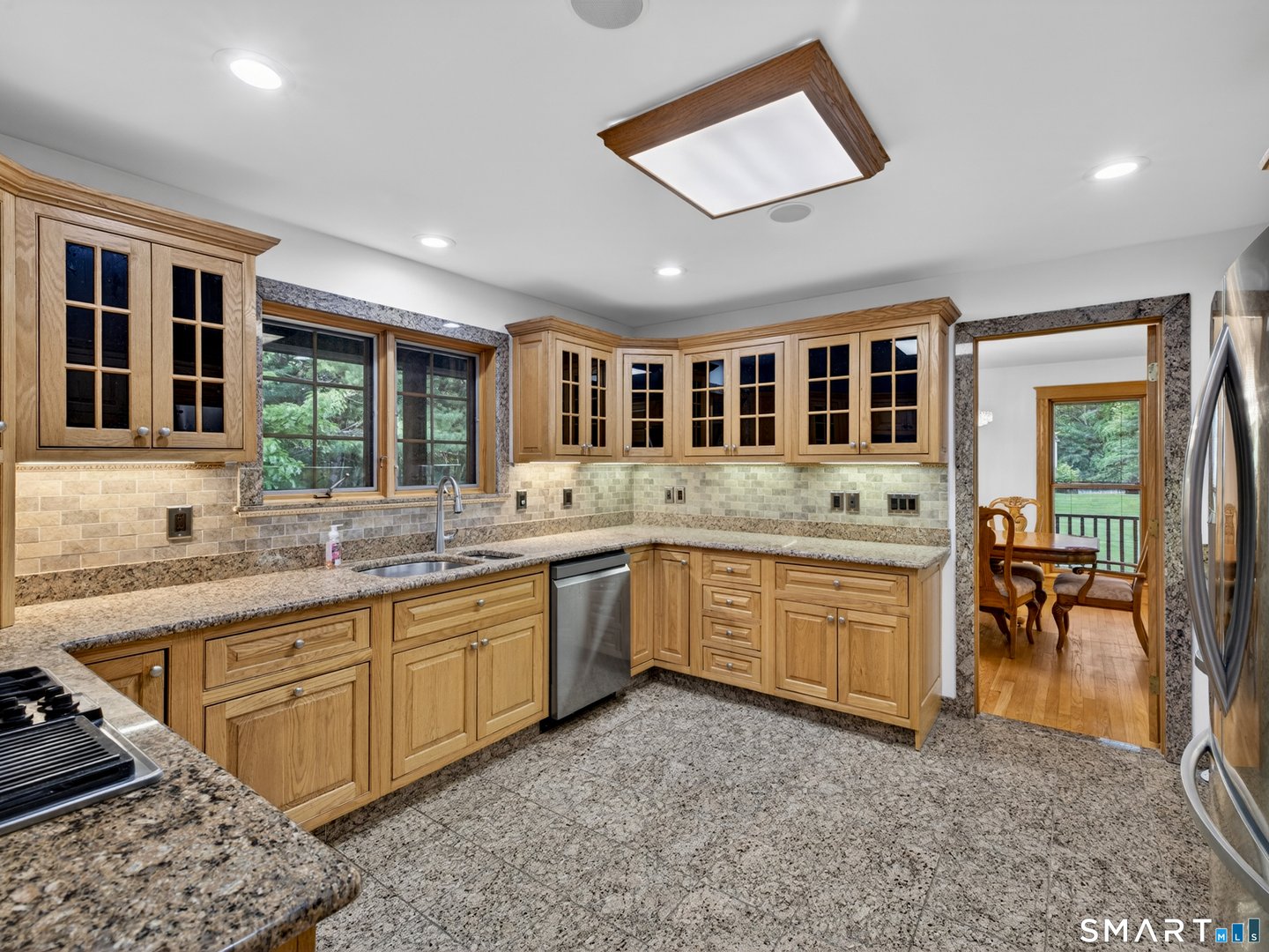 231 Kenwood Photo 10