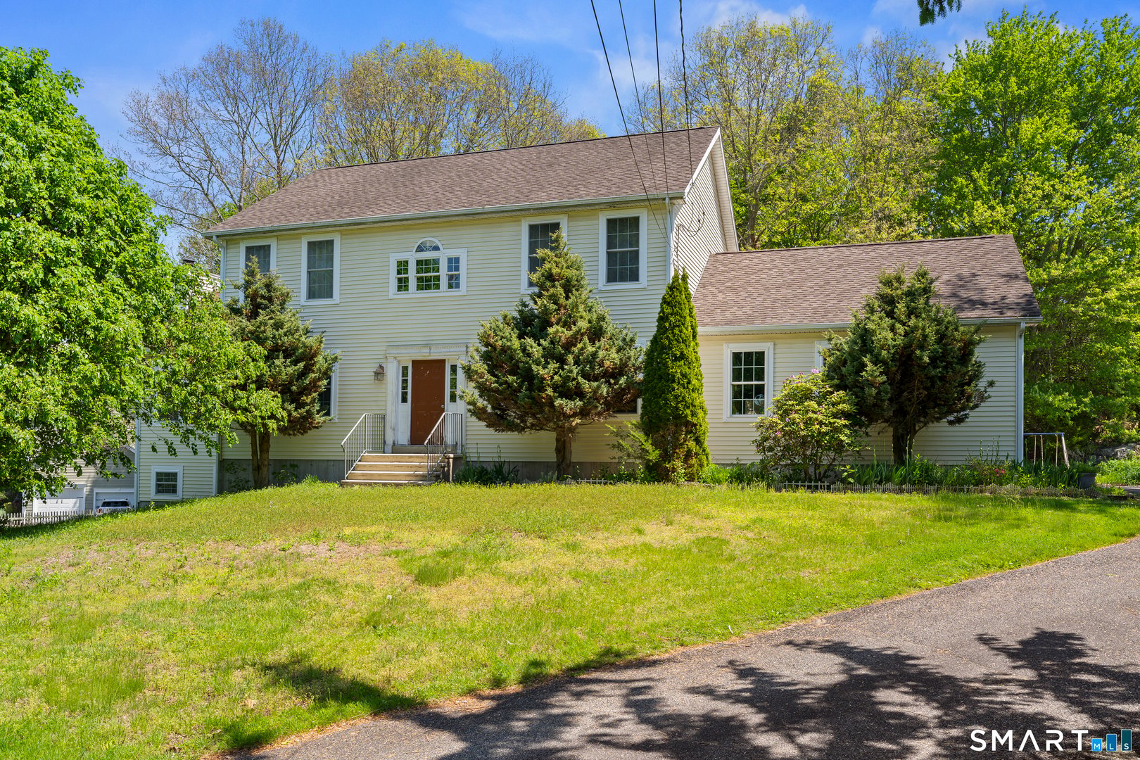 52 Middle Road Photo 1