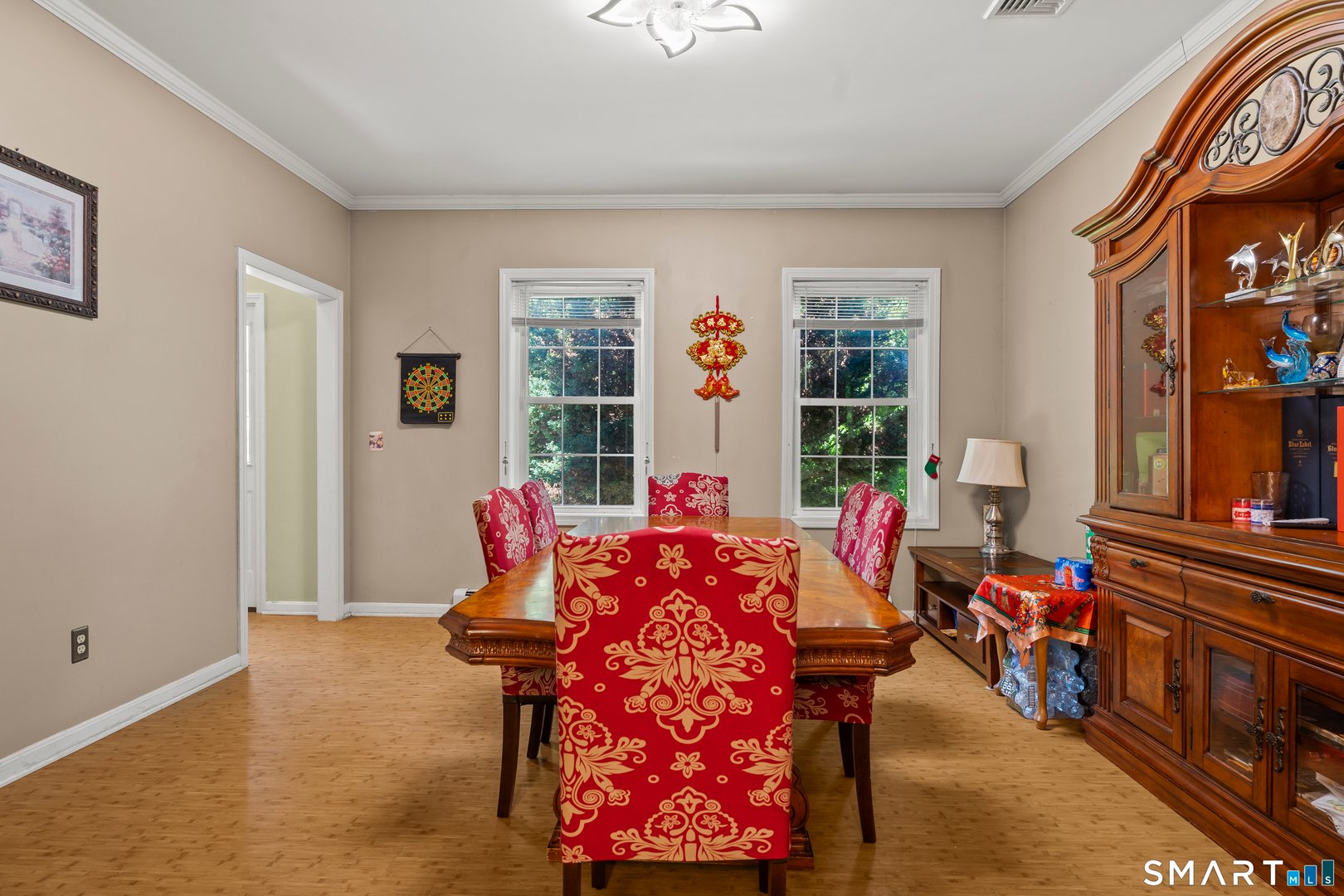 52 Middle Road Photo 12