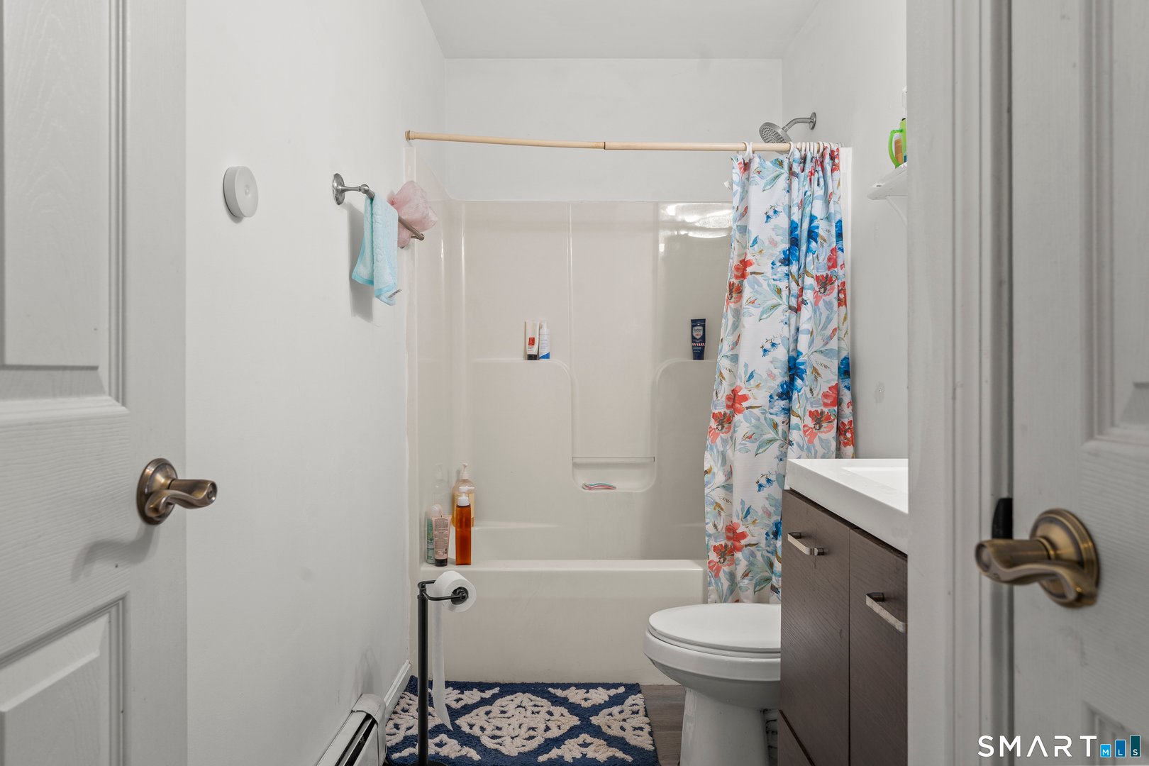 52 Middle Road Photo 32