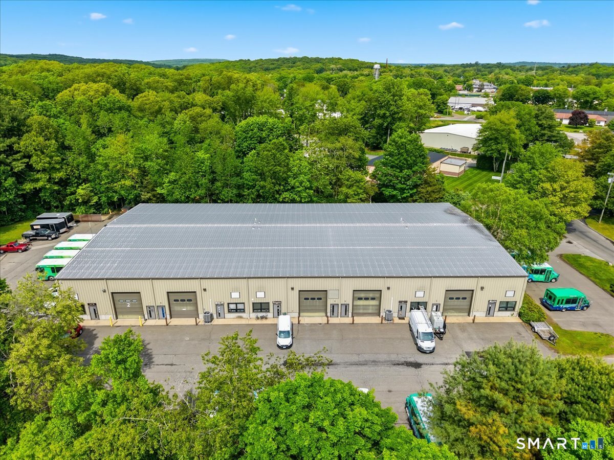 17 Industrial Park Road Photo 1