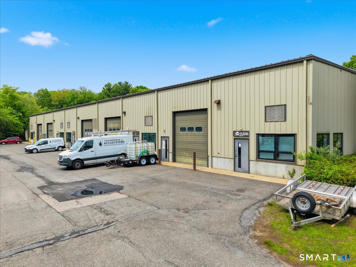 17 Industrial Park Road Photo 6