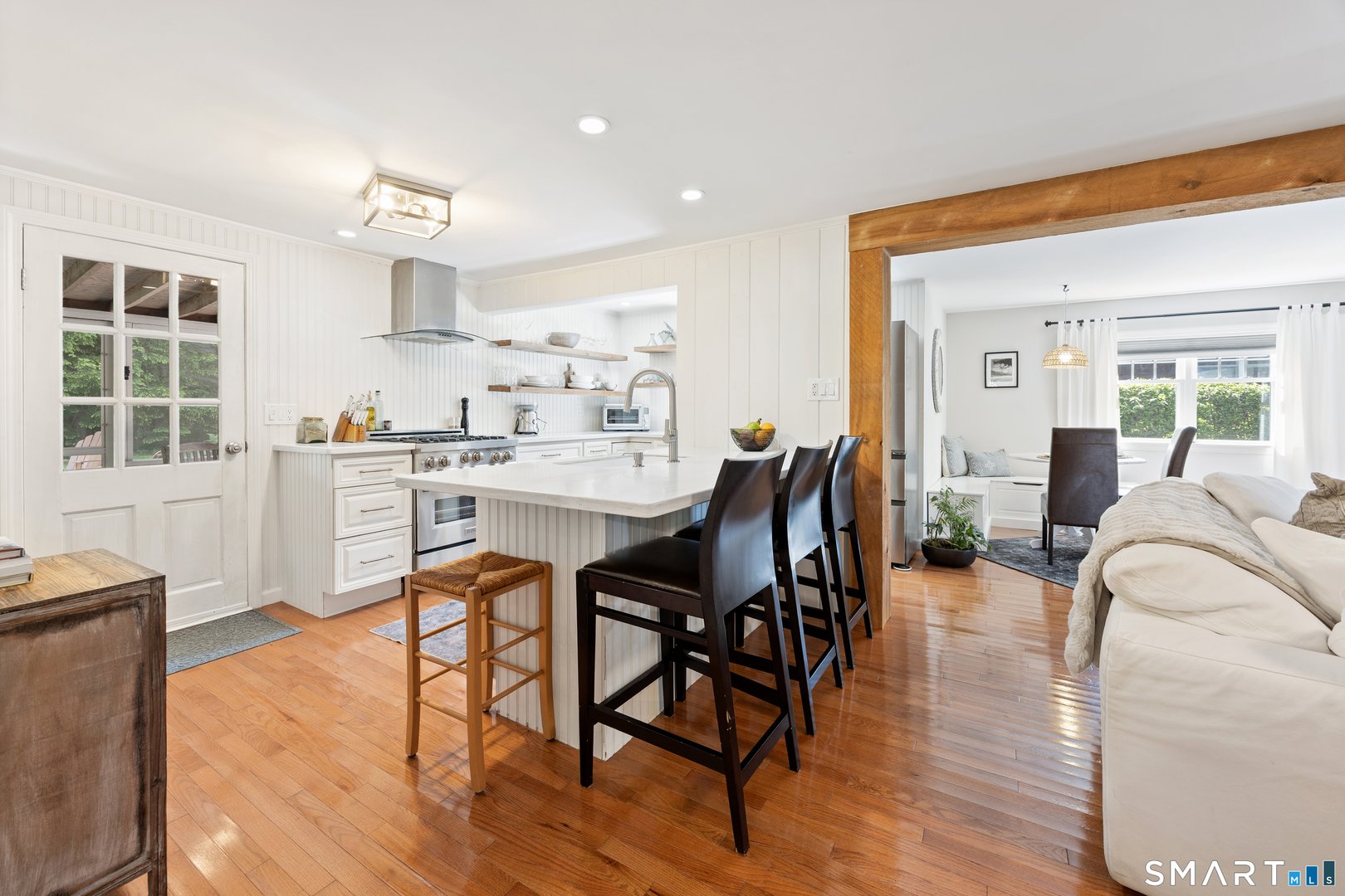 18 Willow Lane Photo 9