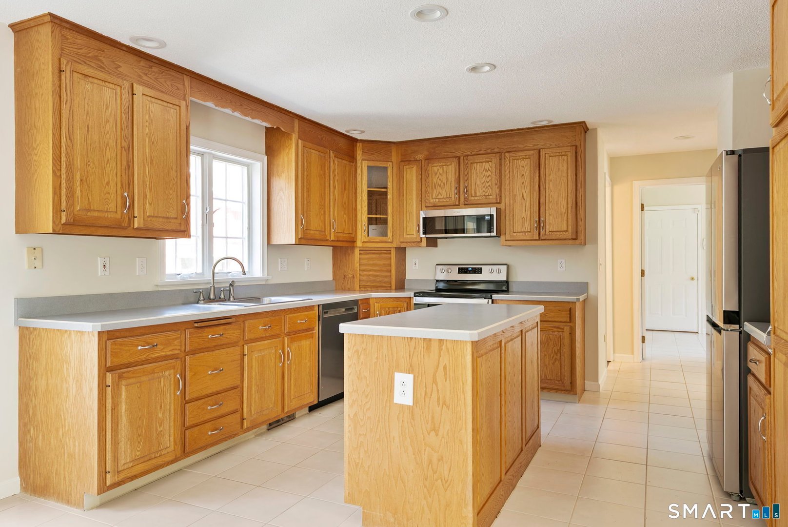 555 Waterville Road Photo 23