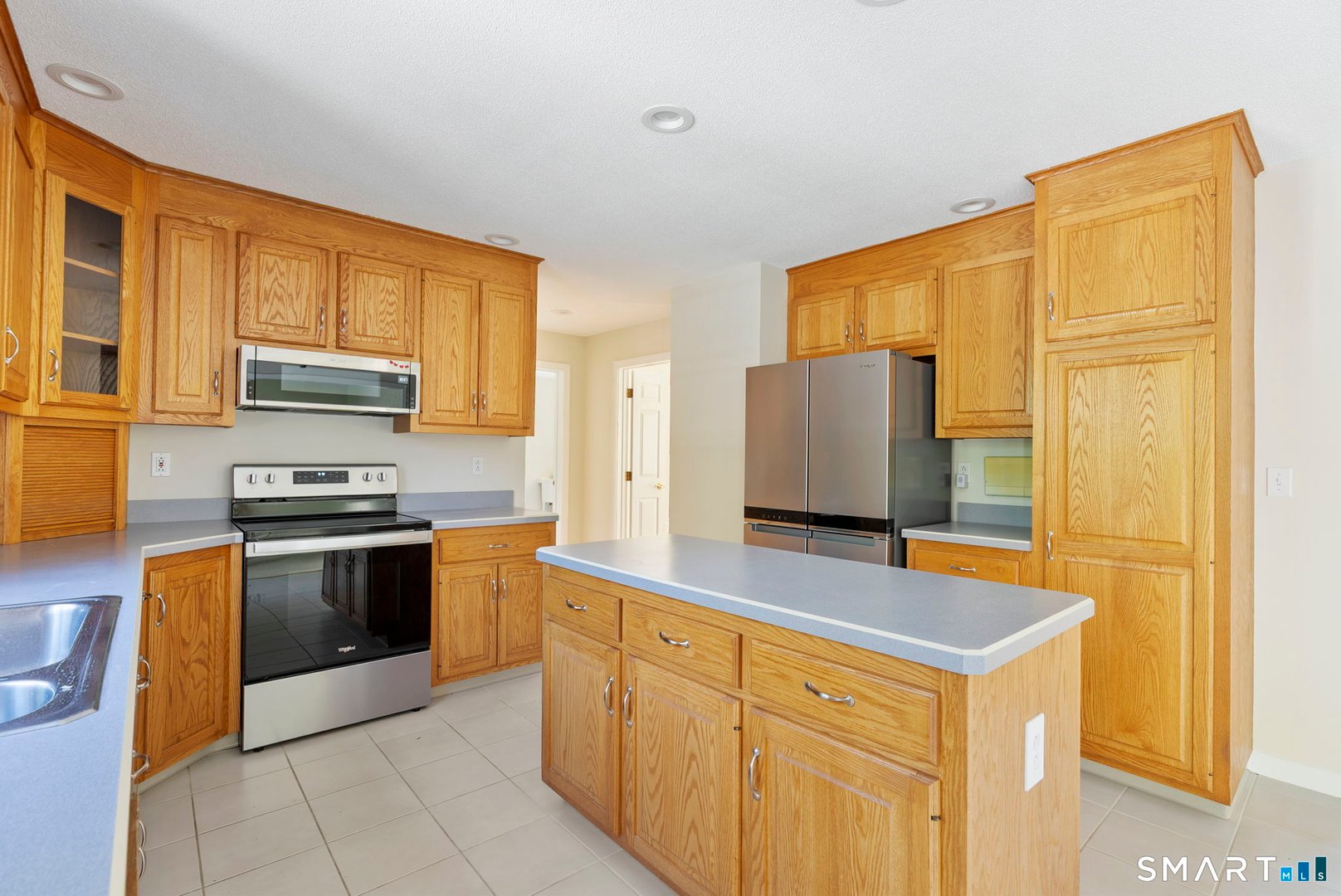 555 Waterville Road Photo 24