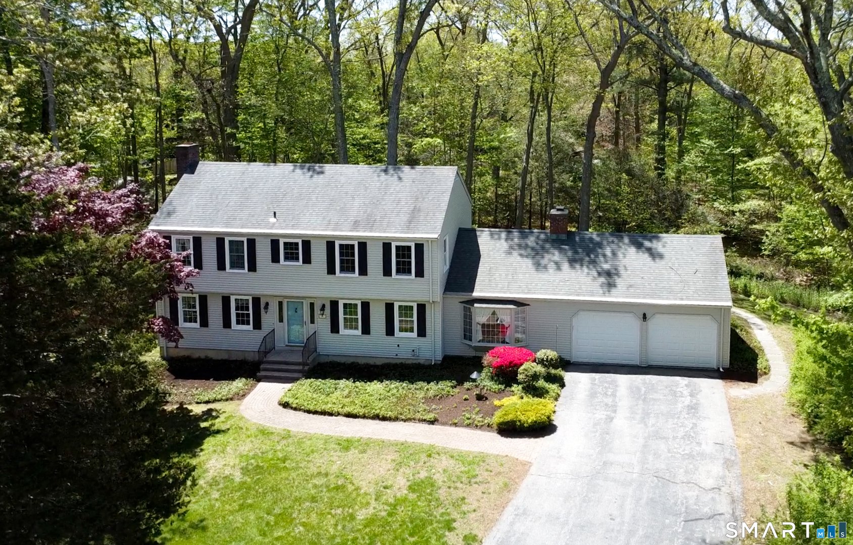 39 Churchill Lane Photo 2