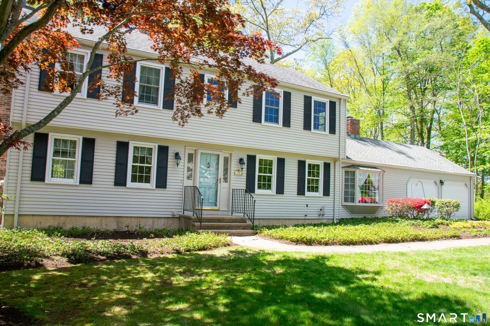 39 Churchill Lane Photo 4