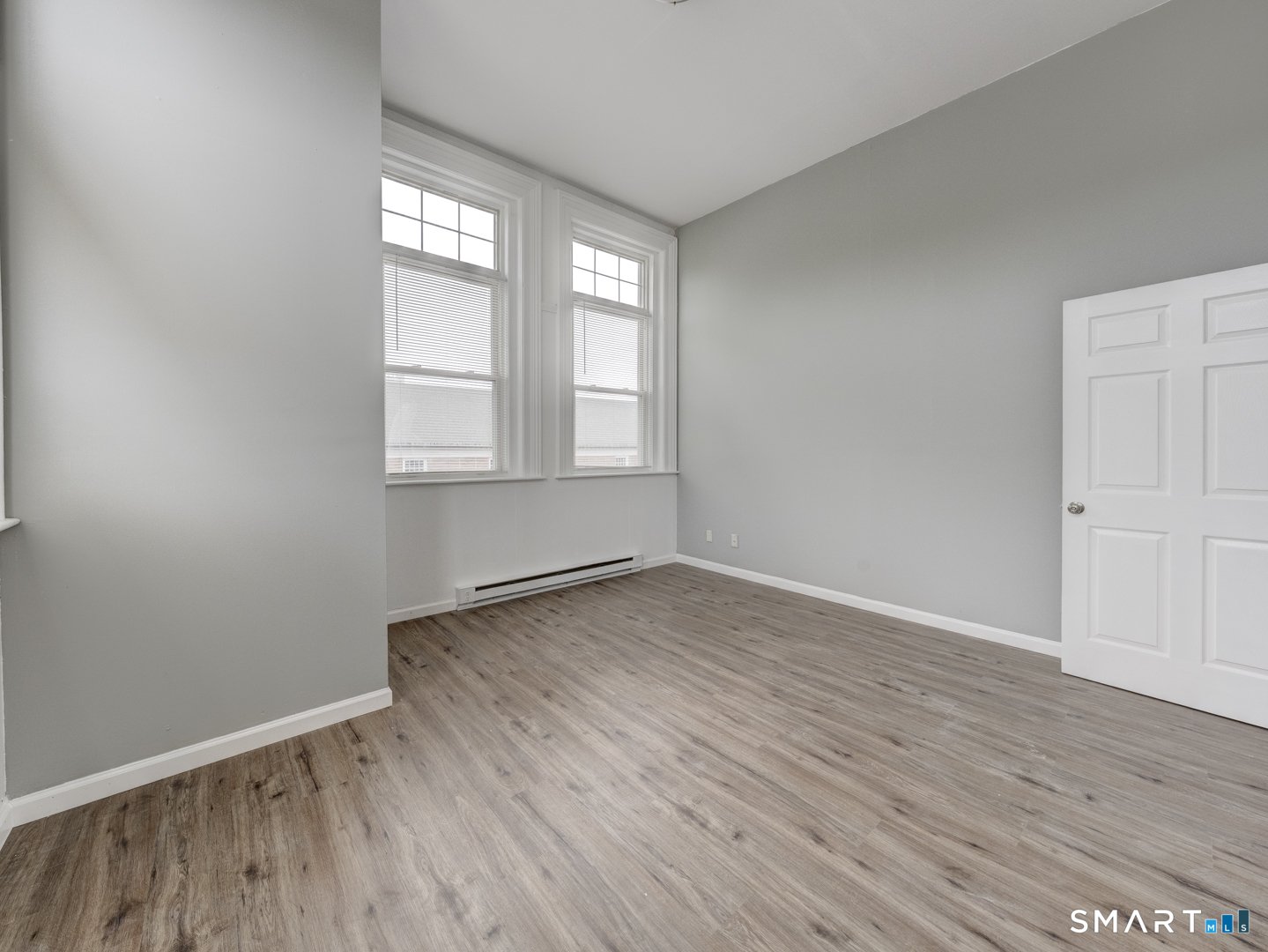 111 Franklin Square  #207 Photo 14