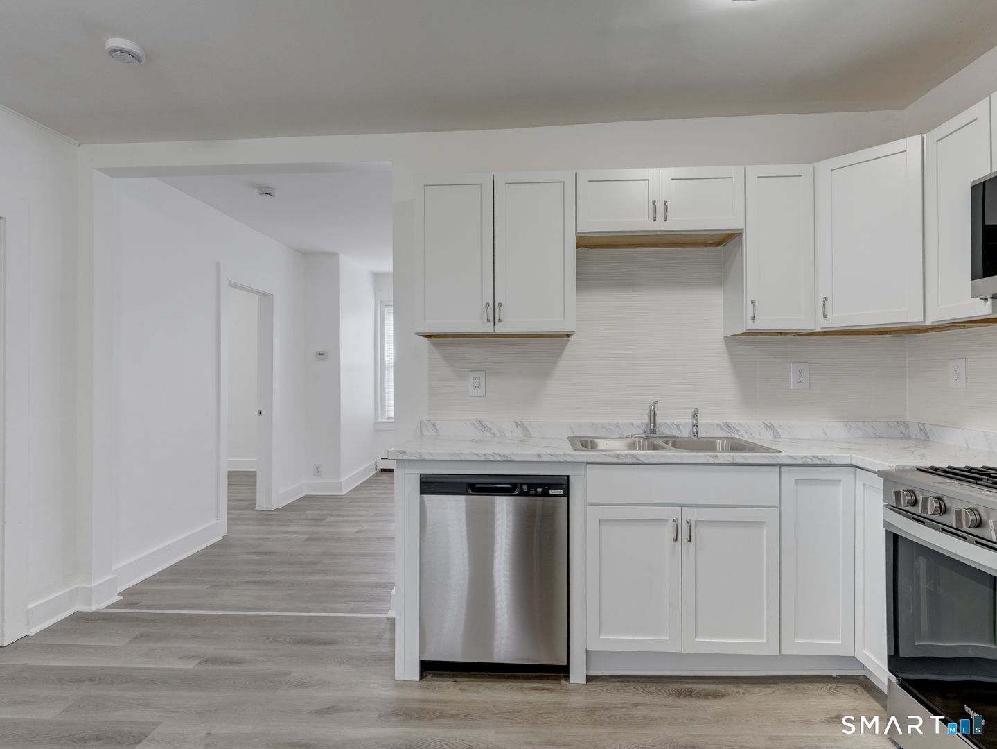 59 Daly Avenue  #1W Photo 6