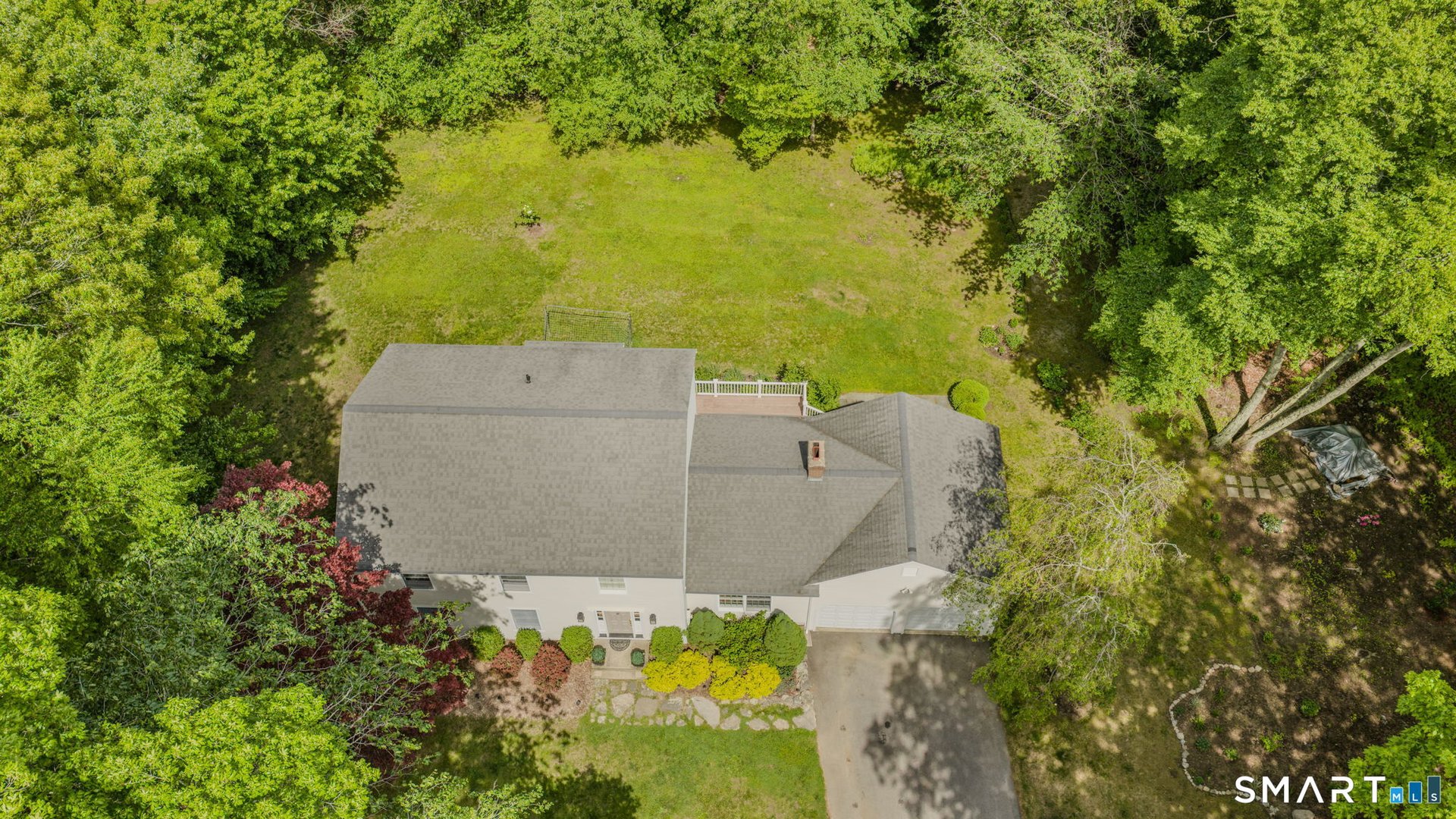 10 Whitman Lane Photo 9