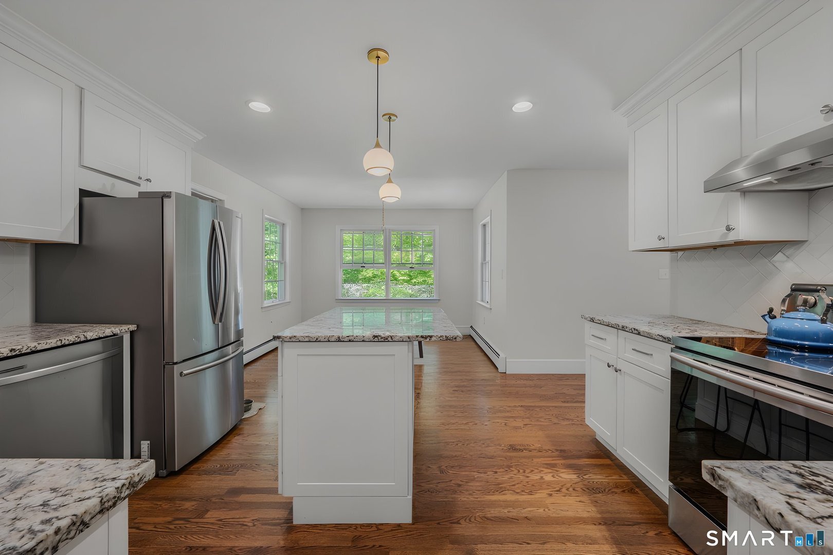 10 Whitman Lane Photo 16