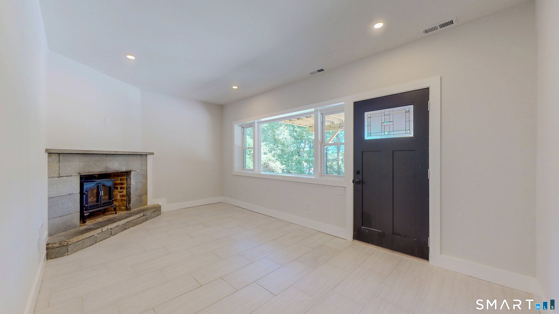 473 Summit Drive Photo 15