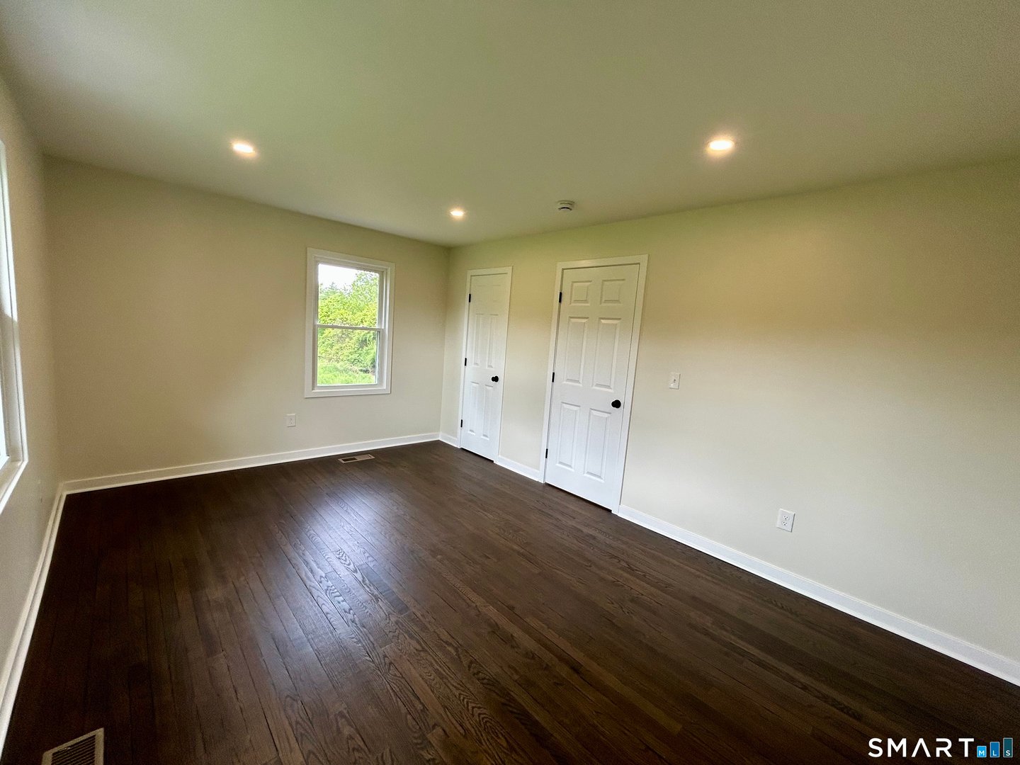 257 Wallens Hill Road Photo 23