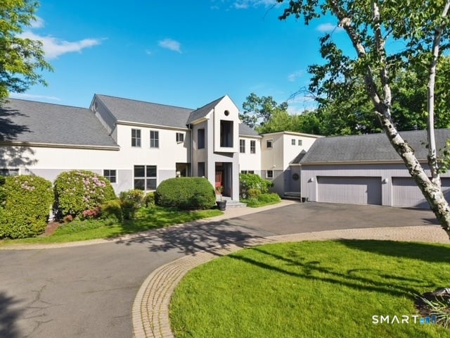 46 Balfour Drive Photo 1