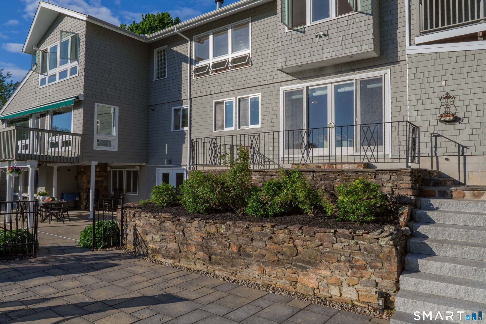 132 Merrimac Drive Photo 3