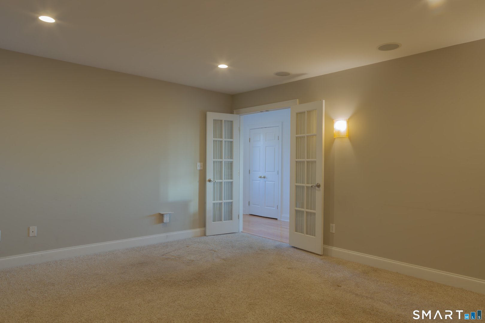 132 Merrimac Drive Photo 25