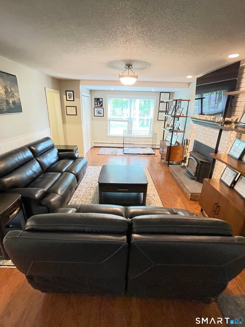 129 Sullivan Road Photo 5