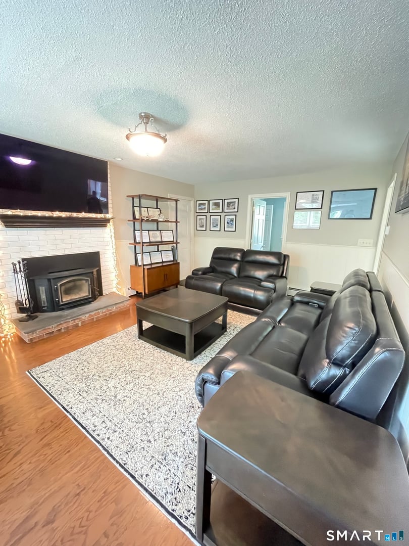 129 Sullivan Road Photo 7