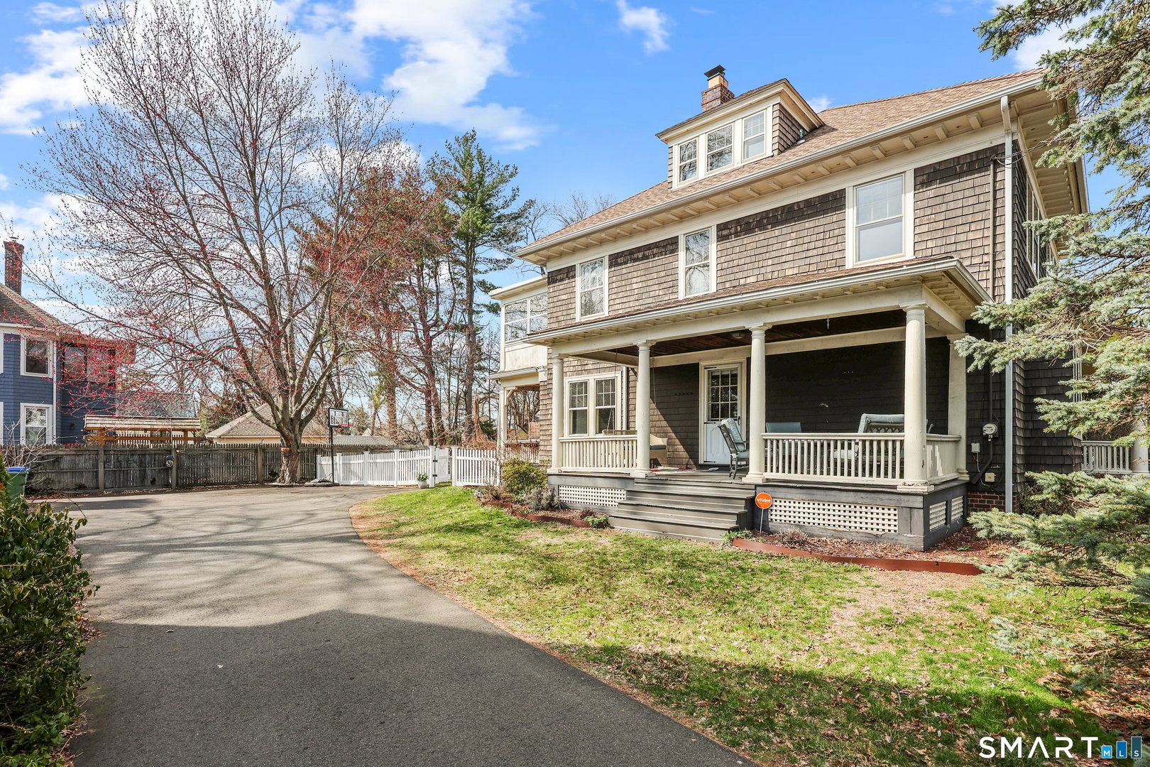 1720 Whitney Avenue Photo 36