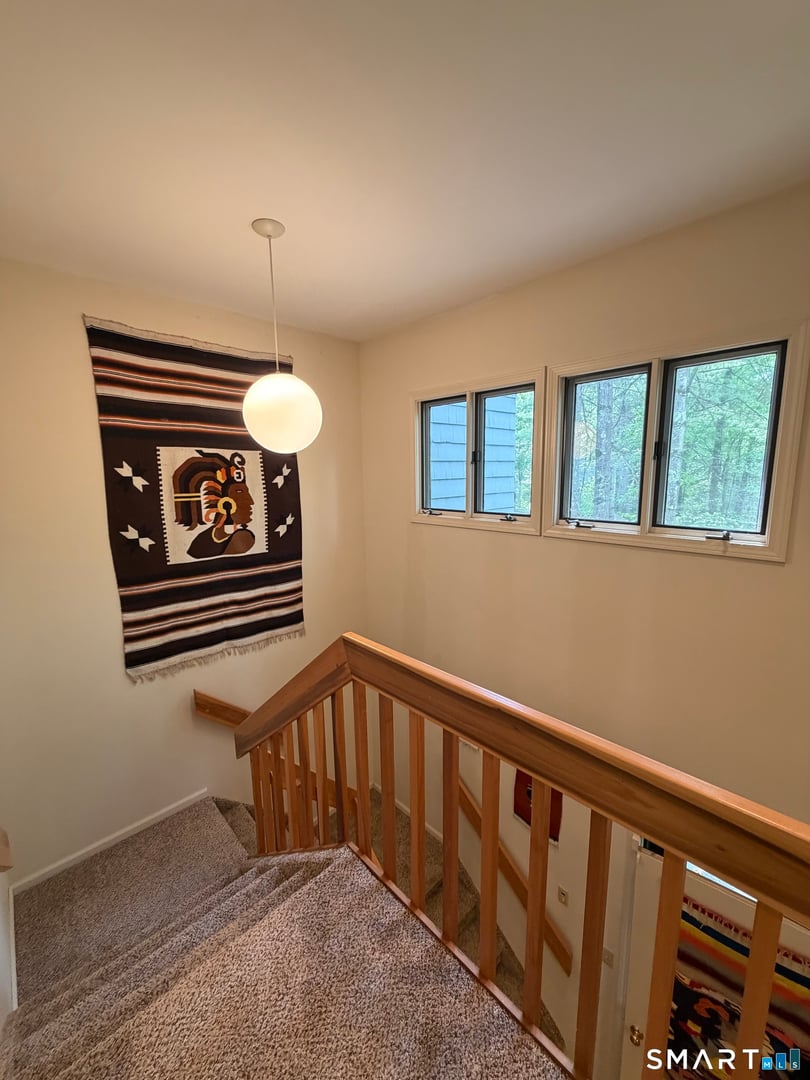 476 Evergreen Road Photo 9