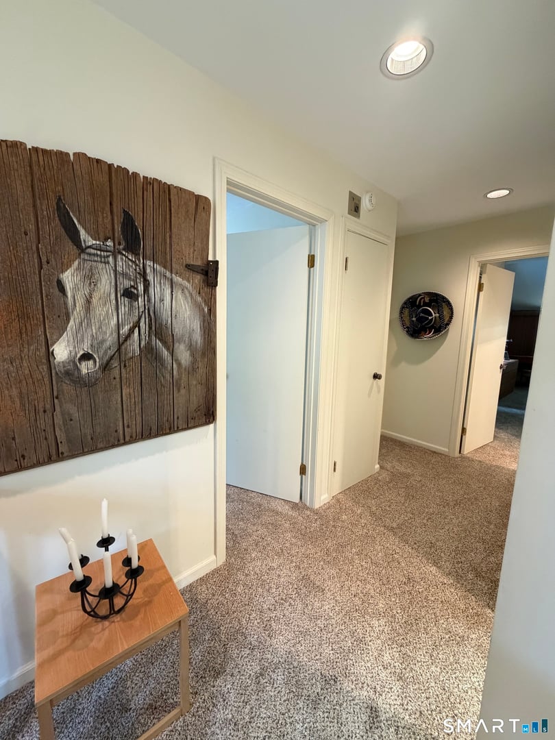 476 Evergreen Road Photo 10