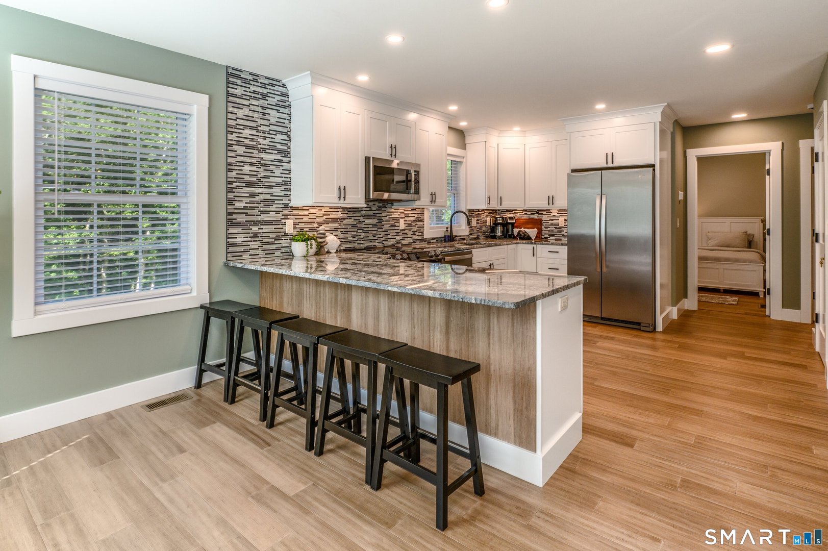 117 Lake Drive Photo 9