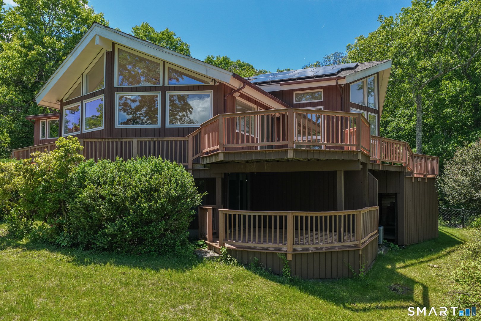 162 Shortwoods Road Photo 2