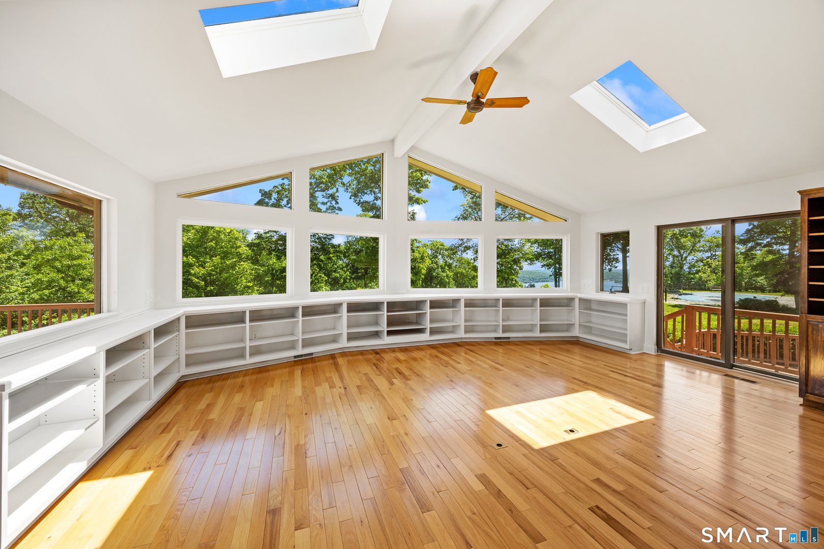 162 Shortwoods Road Photo 12