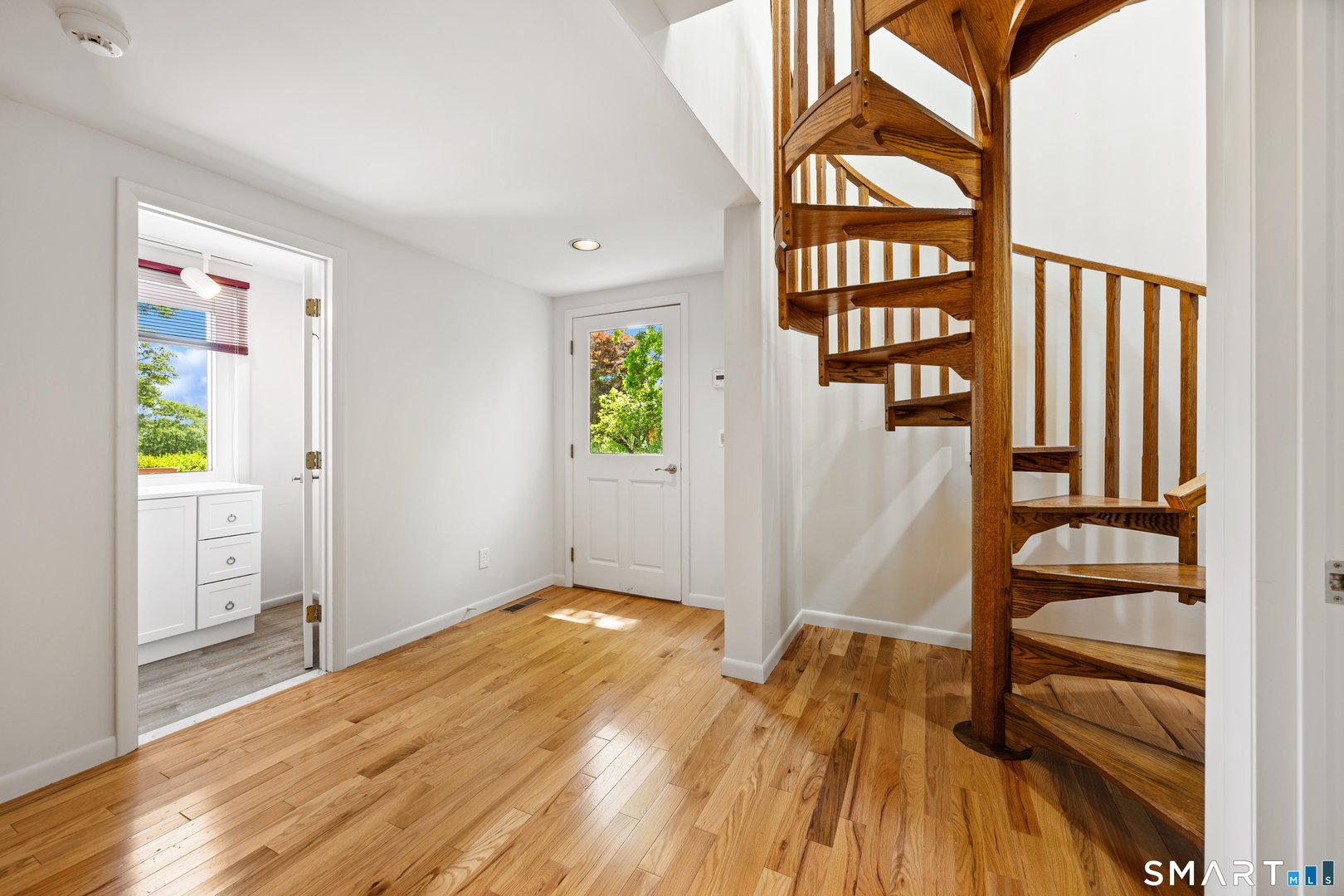 162 Shortwoods Road Photo 24