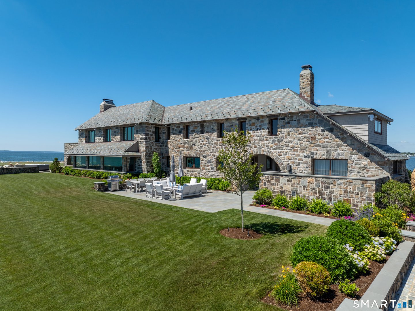 123 Saddle Rock Road Photo 3