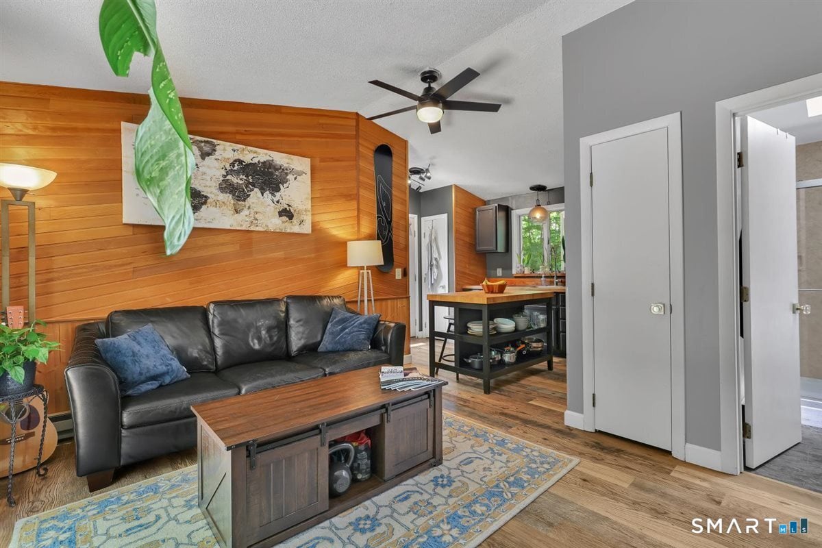 43 Flagg Hill Road Photo 4