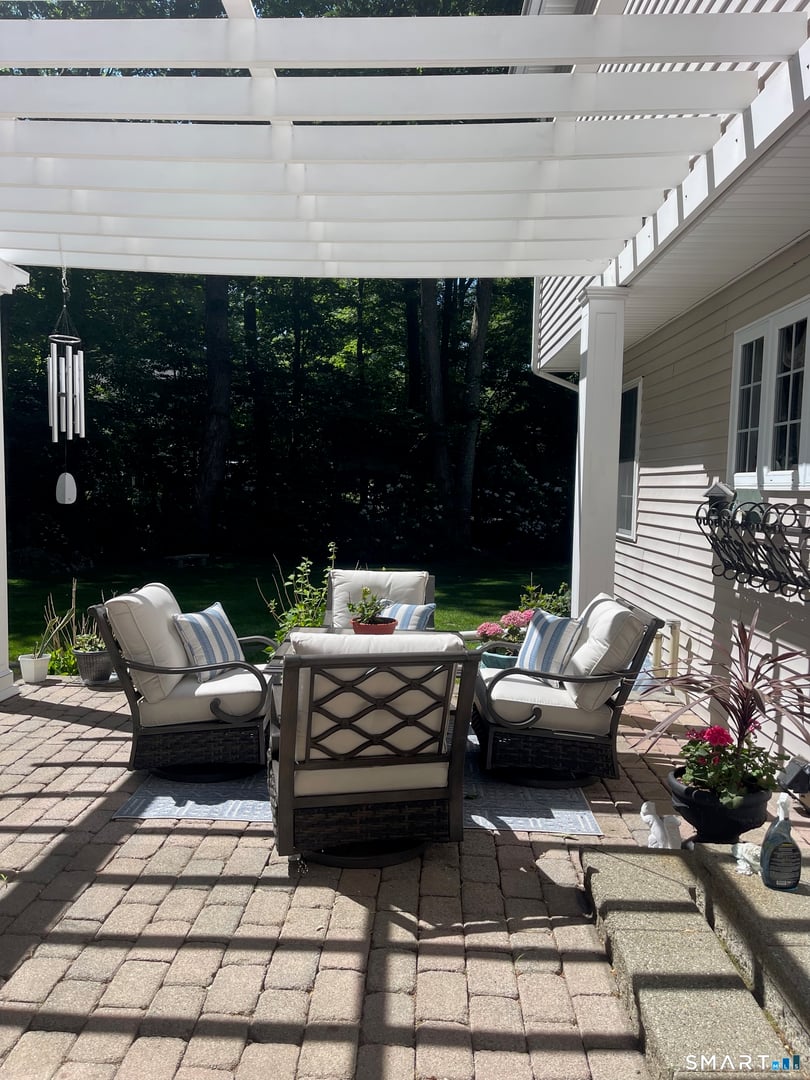 68 Troutwood Drive Photo 5
