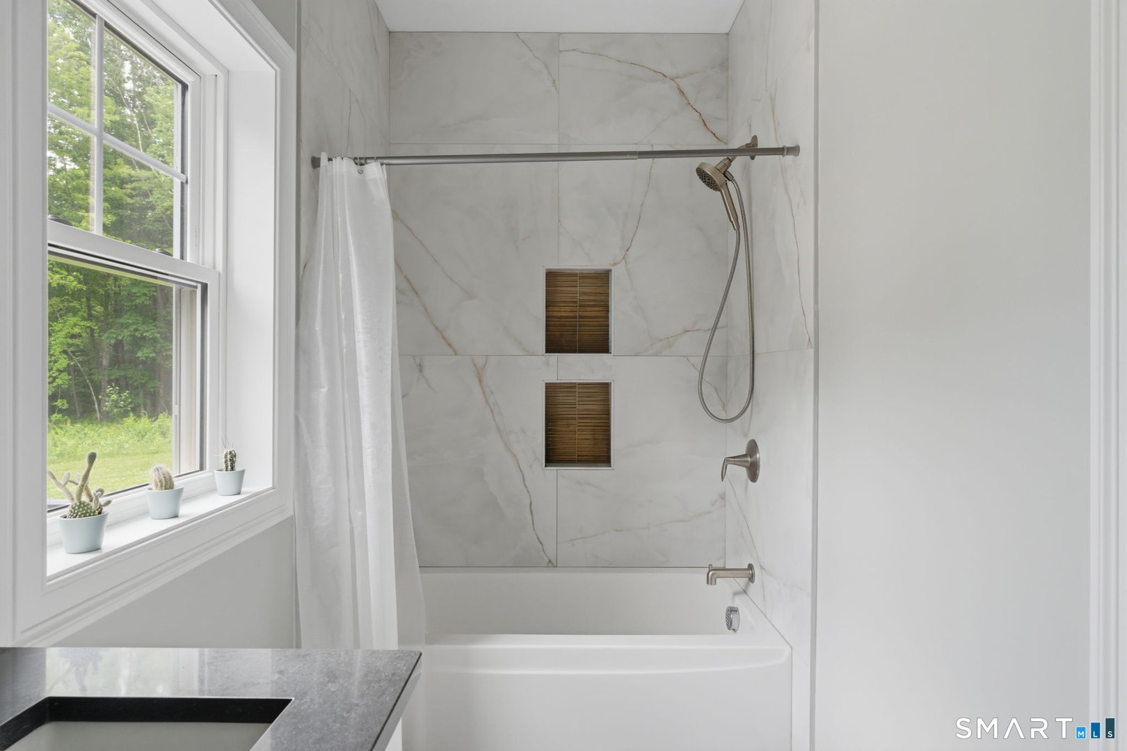 18 Bsullak Road Photo 19