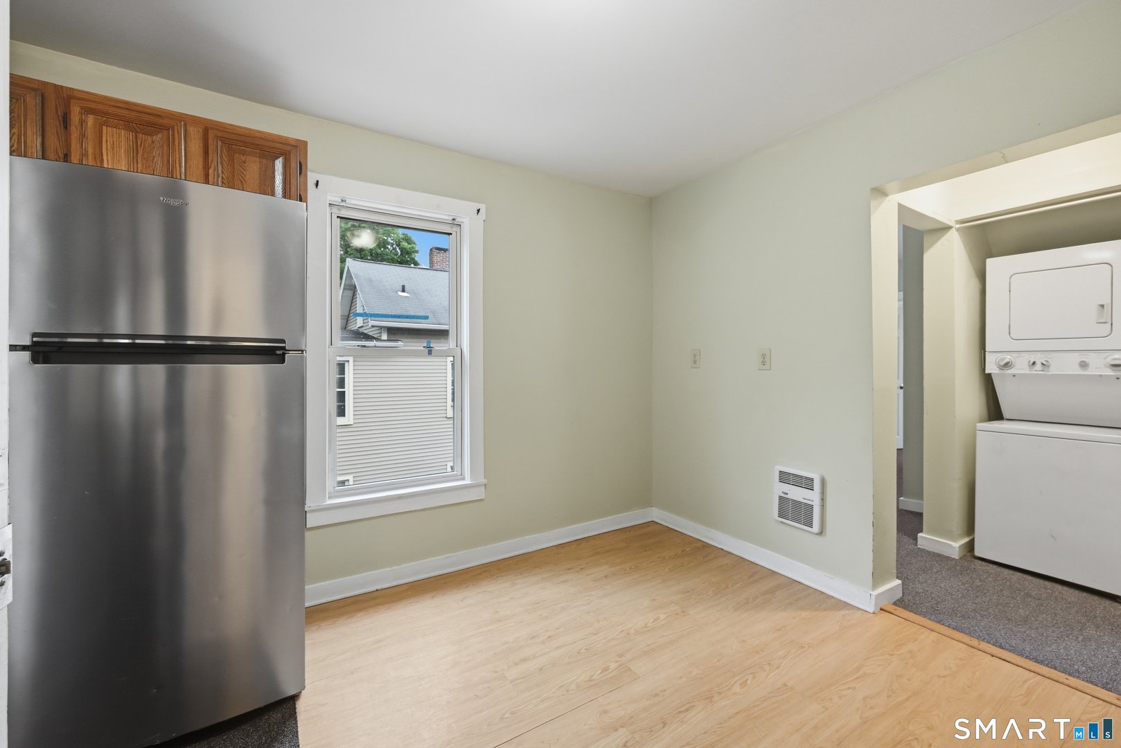 17 Lake Avenue Photo 18