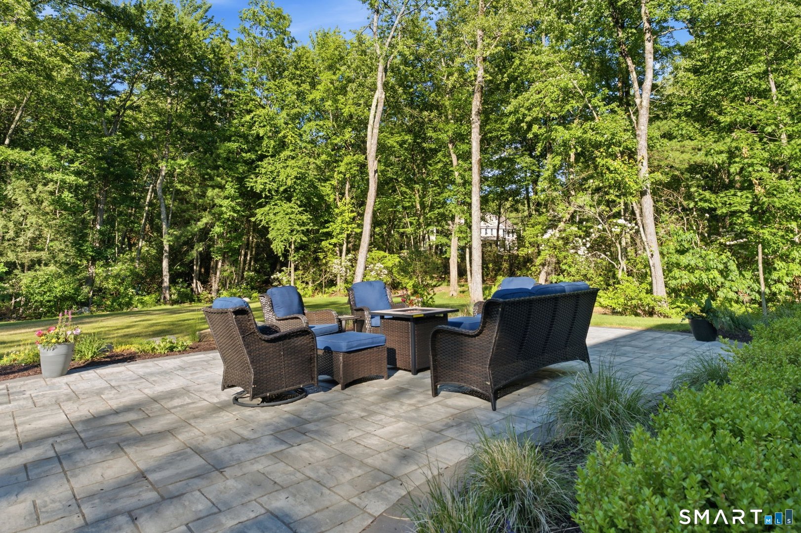 52 Edgerton Road Photo 8