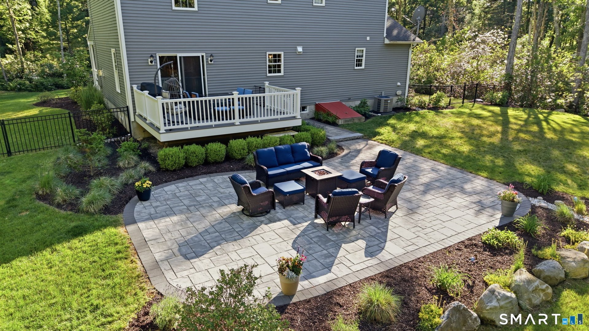 52 Edgerton Road Photo 9