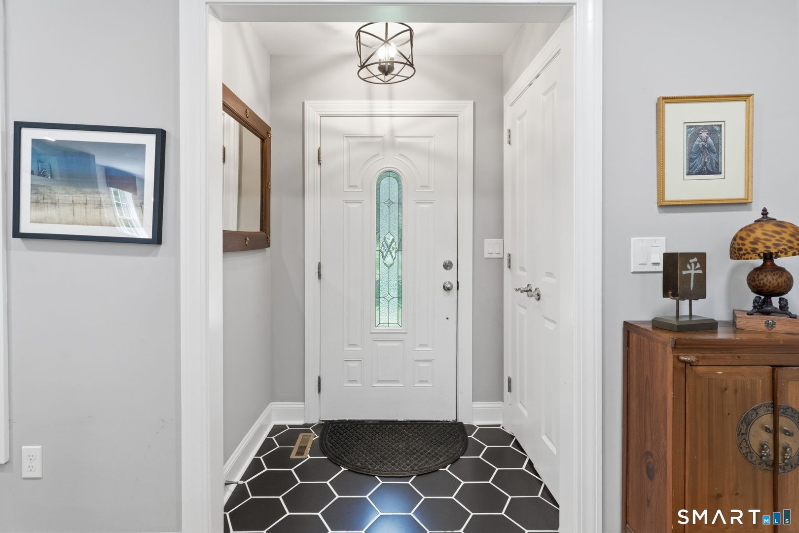 52 Edgerton Road Photo 11
