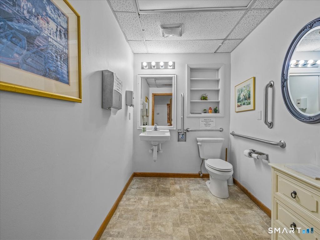 200 West Town Street Photo 14