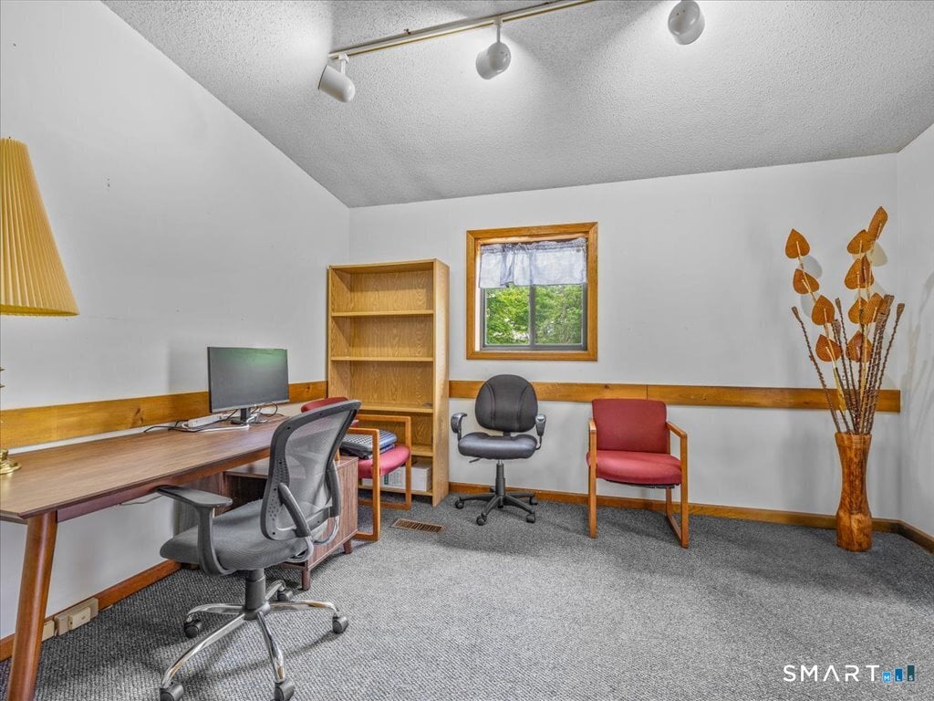 200 West Town Street Photo 15