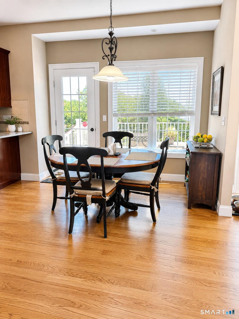 42 Ridgewood Terrace Photo 2