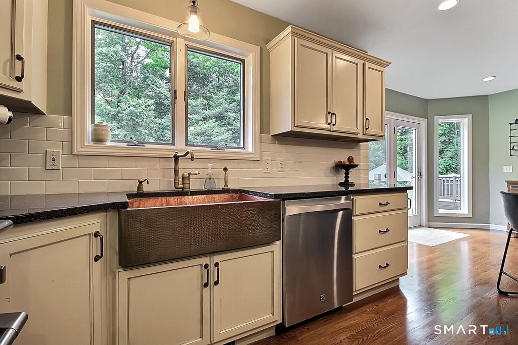 73 Pine Woods Road Photo 18