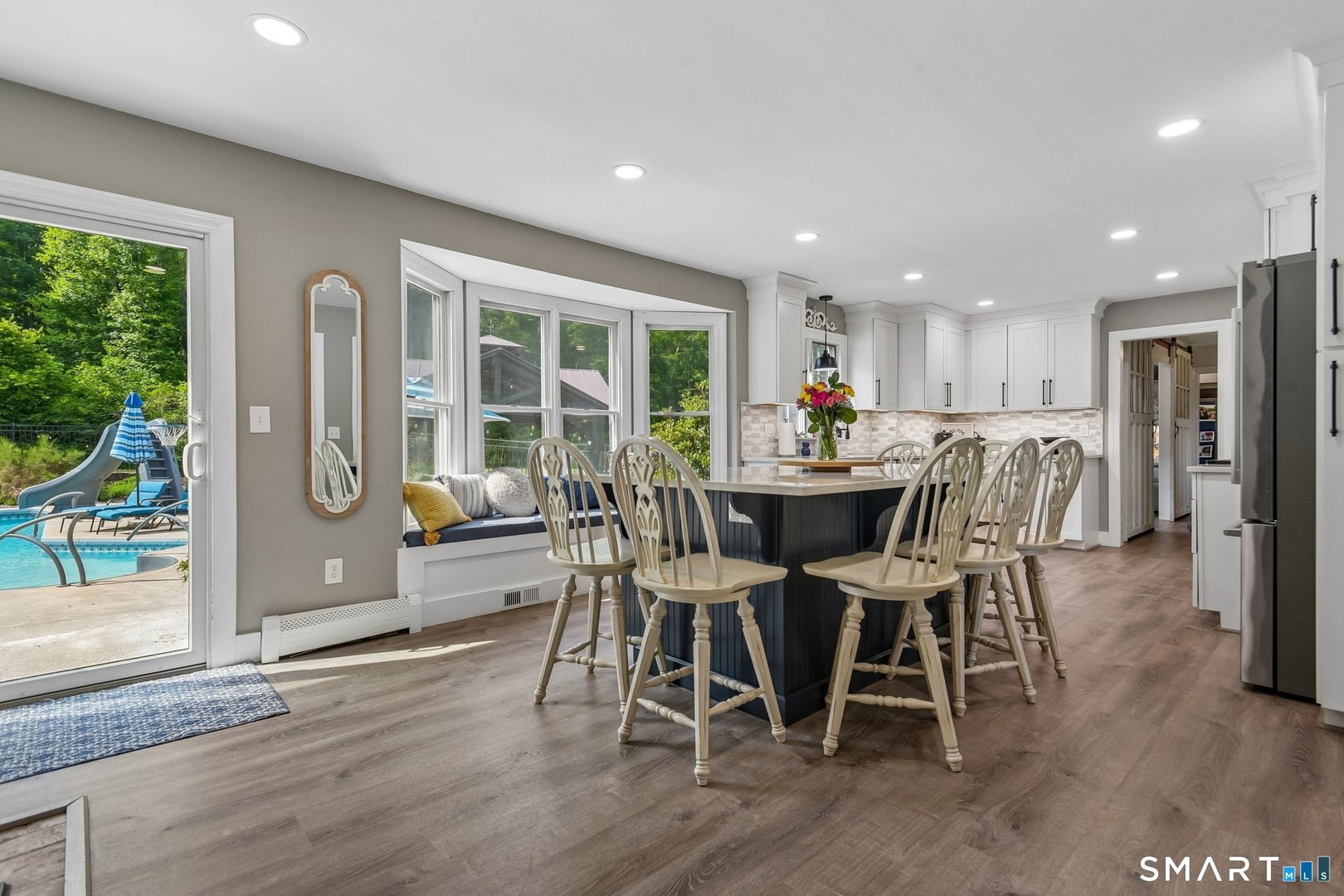 82 Valley Drive Photo 4