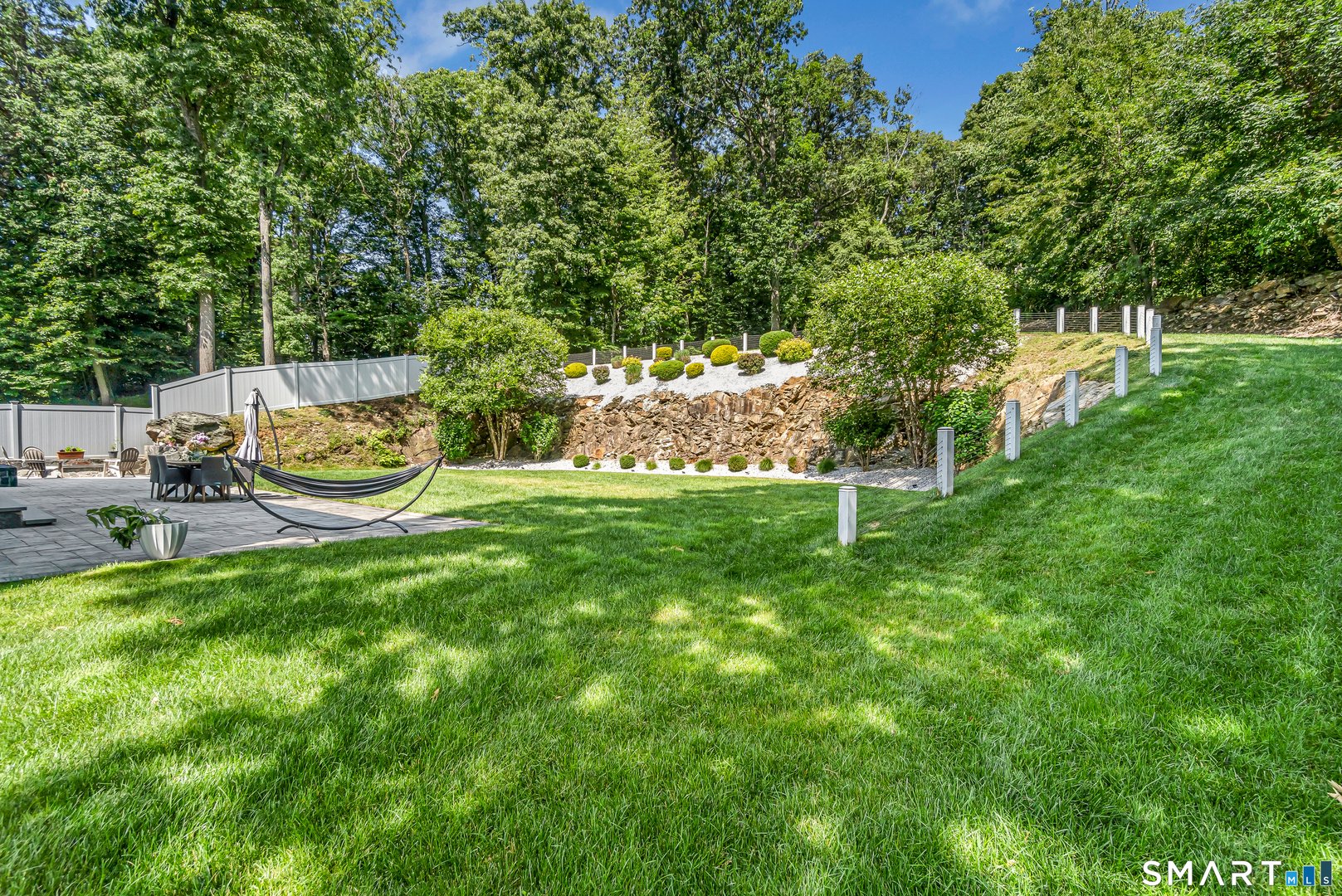 17 Woodlawn Drive Photo 3