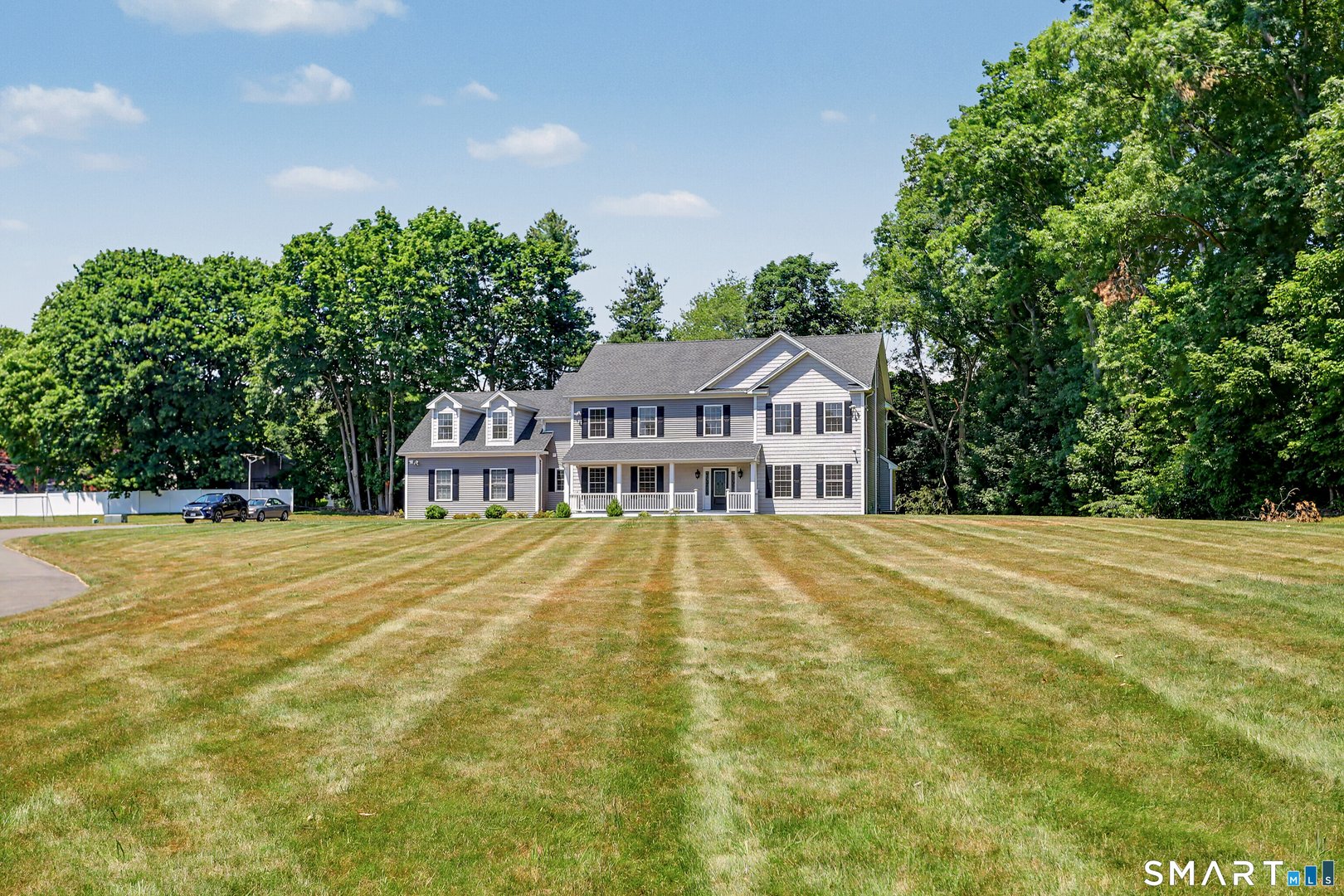 73 Candlewood Road Photo 2