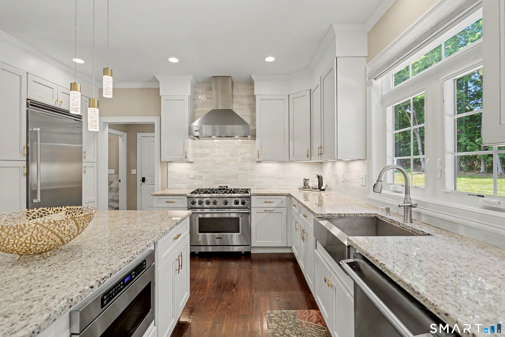73 Candlewood Road Photo 12