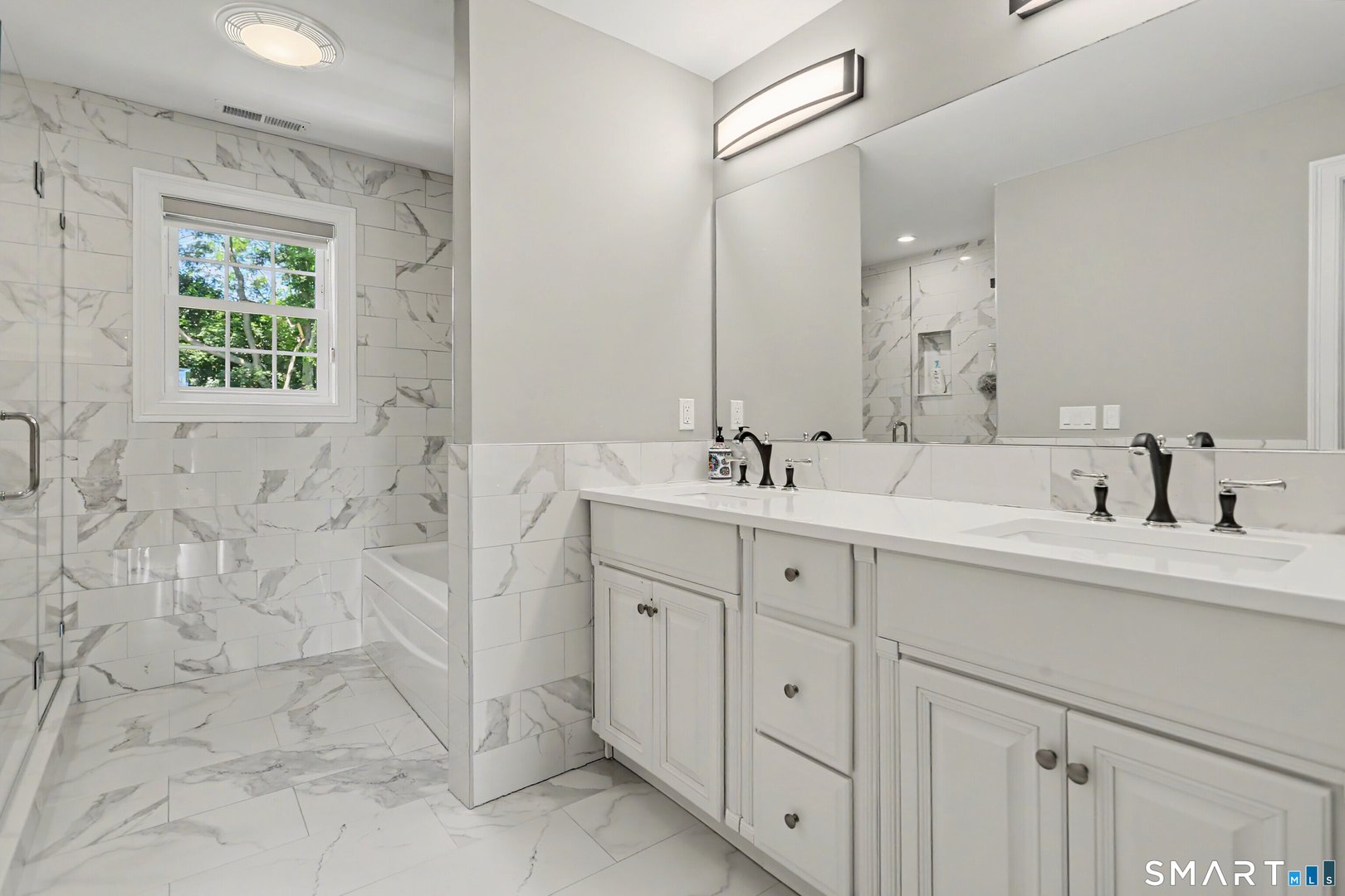 73 Candlewood Road Photo 24